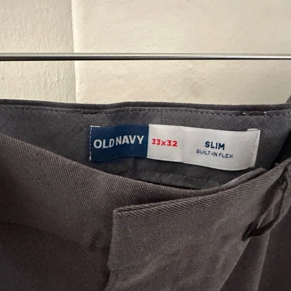 (New) Old Navy Men's Charcoal Dress Pants 33x32 slim - Picture 2 of 4